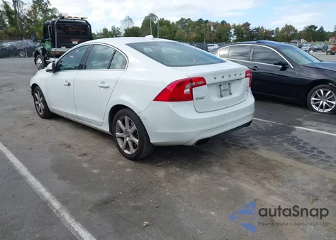 2016 Volvo S60 T5 Premier из США, поврежденный, VIN YV1612TK8G2406150